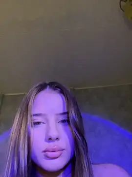 Snapshot of Immy_Megan chatting on 09.12.25 Immy Megan online show from 09.12.25