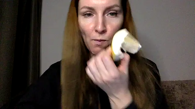 Varnyx online show from 12.04.25