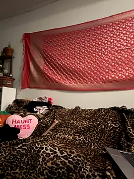 venusluvxoxo online show from 10.17.25