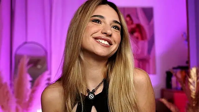 Snapshot of ItalianGirl chatting on 05.04.26 ItalianGirl online show from 05.04.26