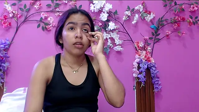 skinnysofia18 online show from 01.19.26