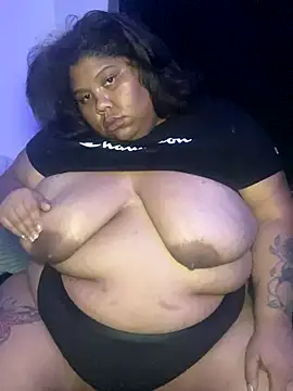 Snapshot of BlaxicanaMami chatting on 09.17.25 BlaxicanaMami online show from 09.17.25