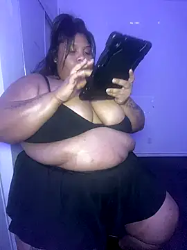 Snapshot of BlaxicanaMami chatting on 09.20.25 BlaxicanaMami online show from 09.20.25