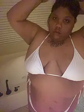 Snapshot of BlaxicanaMami chatting on 03.02.26 BlaxicanaMami online show from 03.02.26