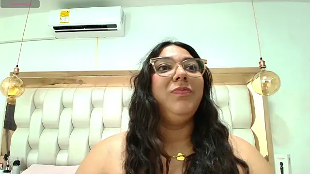 TiffantyAndStacy online show from 01.17.26