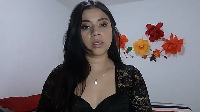 Snapshot of ValerieLove_ chatting on 05.20.26 ValerieLove online show from 05.20.26