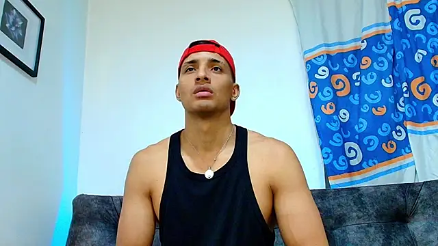 Snapshot of Smith_Fitness chatting on 06.24.26 Smith Fitness online show from 06.24.26