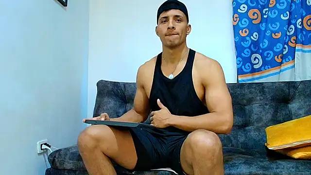 Snapshot of Smith_Fitness chatting on 07.14.26 Smith Fitness online show from 07.14.26