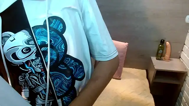 Penelopee Rouse online show from 11.26.25