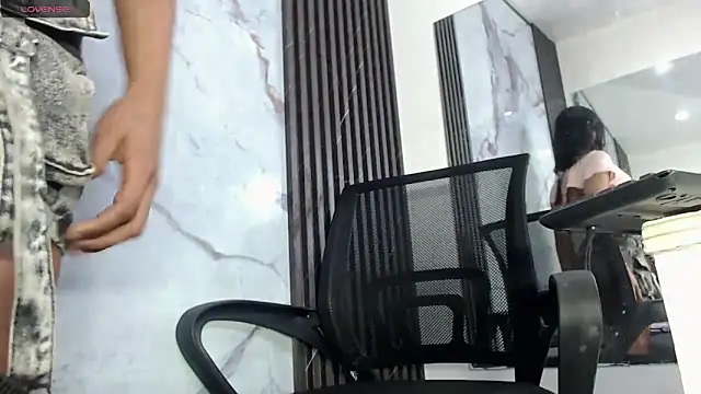 Penelopee Rouse online show from 02.24.26