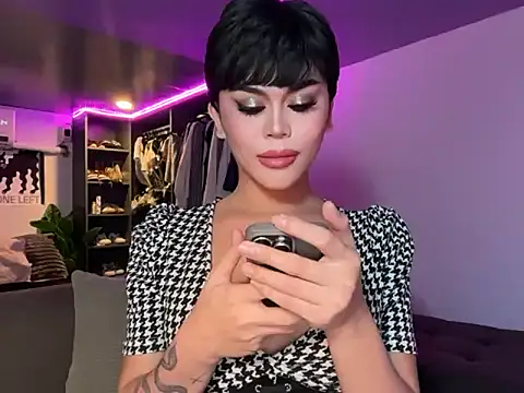erotictsmonica online show from 05.05.26