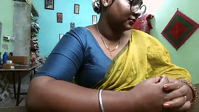 DearKimmi online show from 11.09.25