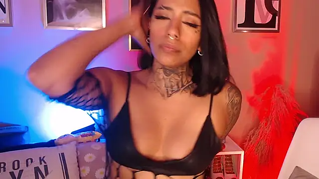 Snapshot of biancaleblanc chatting on 04.29.26 biancaleblanc online show from 04.29.26