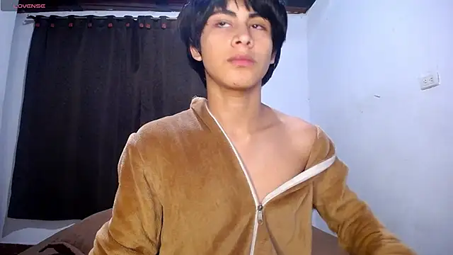 DaraKat18 online show from 02.17.26