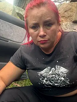 Snapshot of anythompsom chatting on 04.12.26 anythompsom online show from 04.12.26