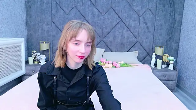 Beverly Gomes online show from 04.21.26