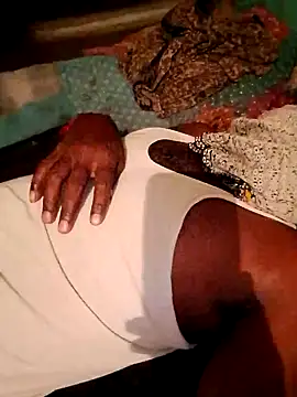 CUTE-004 online show from 10.04.25