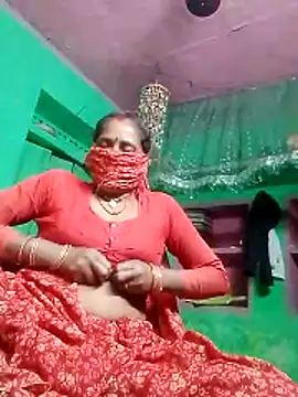 CUTE-004 online show from 04.05.26