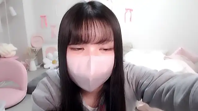 Snapshot of moka-neko chatting on 03.03.26 moka-neko online show from 03.03.26