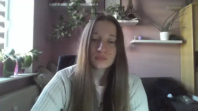 LindaPretty online show from 10.14.25