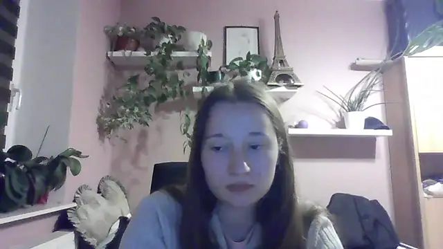 LindaPretty online show from 10.14.25