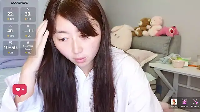 Snapshot of Diva_VVN chatting on 05.05.26 Diva VVN online show from 05.05.26