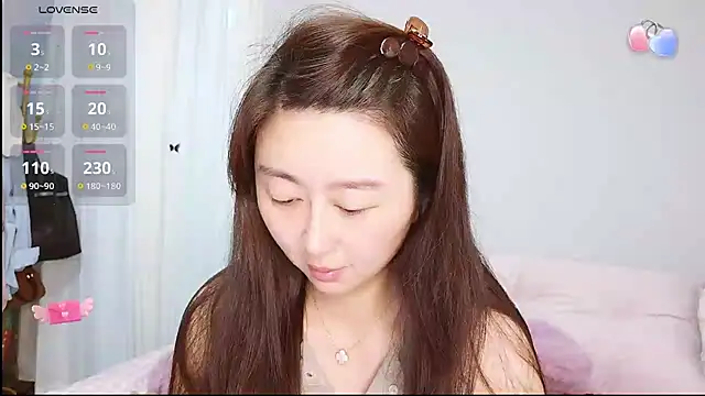 Snapshot of Diva_VVN chatting on 07.04.26 Diva VVN online show from 07.04.26