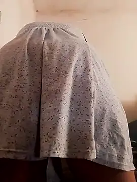 Snapshot of lindurabella chatting on 09.21.25 lindurabella online show from 09.21.25