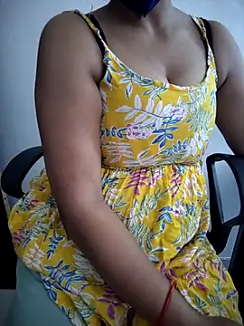 Snapshot of your_favourite_bhabhi chatting on 03.09.26 your favourite bhabhi online show from 03.09.26