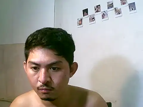 Snapshot of cuteipinoy chatting on 10.02.25 cuteipinoy online show from 10.02.25