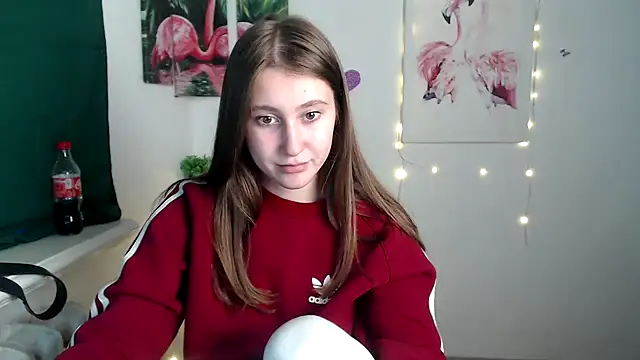 Snapshot of Milka_kamila chatting on 10.10.25 Milka kamila online show from 10.10.25