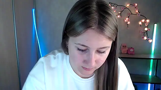 Snapshot of Milka_kamila chatting on 05.30.26 Milka kamila online show from 05.30.26