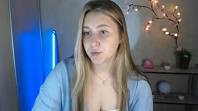 Snapshot of Milka_kamila chatting on 06.30.26 Milka kamila online show from 06.30.26