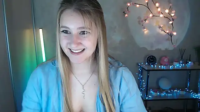 Snapshot of Milka_kamila chatting on 07.23.26 Milka kamila online show from 07.23.26