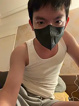 Snapshot of kaikai1335 chatting on 11.16.25 kaikai1335 online show from 11.16.25