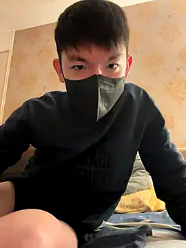 Snapshot of kaikai1335 chatting on 12.14.25 kaikai1335 online show from 12.14.25