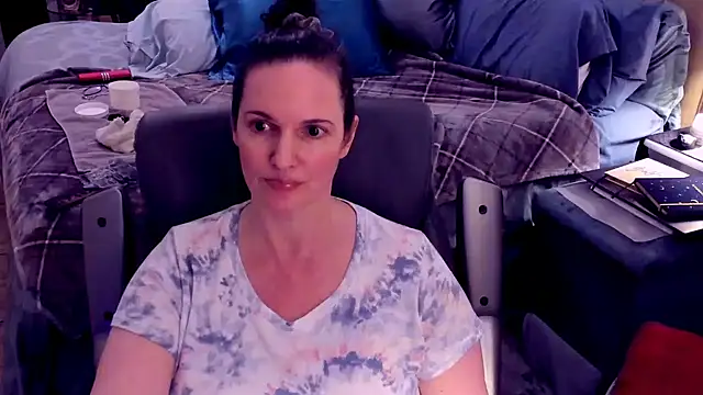 Snapshot of ninajaymes chatting on 12.25.24 ninajaymes online show from 12.25.24