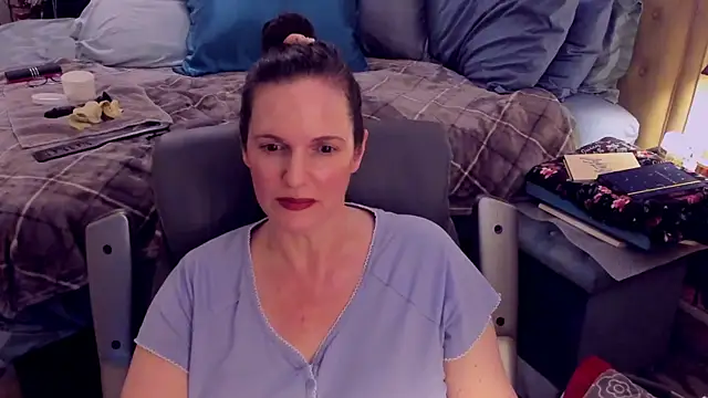 Snapshot of ninajaymes chatting on 01.11.25 ninajaymes online show from 01.11.25