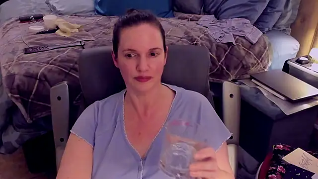 Snapshot of ninajaymes chatting on 01.11.25 ninajaymes online show from 01.11.25