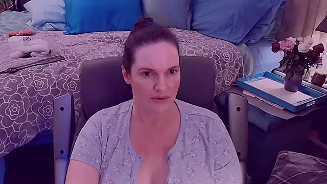 Snapshot of ninajaymes chatting on 02.09.25 ninajaymes online show from 02.09.25