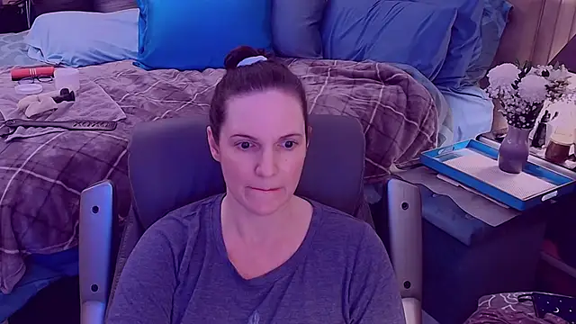 Snapshot of ninajaymes chatting on 02.18.25 ninajaymes online show from 02.18.25