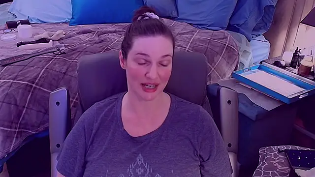 Snapshot of ninajaymes chatting on 02.19.25 ninajaymes online show from 02.19.25