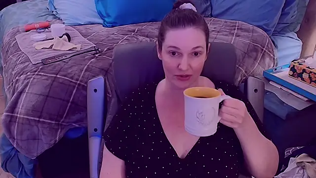 Snapshot of ninajaymes chatting on 02.21.25 ninajaymes online show from 02.21.25