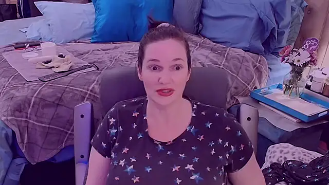 Snapshot of ninajaymes chatting on 03.05.25 ninajaymes online show from 03.05.25