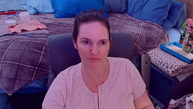 Snapshot of ninajaymes chatting on 09.09.25 ninajaymes online show from 09.09.25