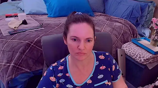 Snapshot of ninajaymes chatting on 09.15.25 ninajaymes online show from 09.15.25