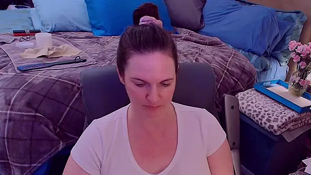 Snapshot of ninajaymes chatting on 09.18.25 ninajaymes online show from 09.18.25