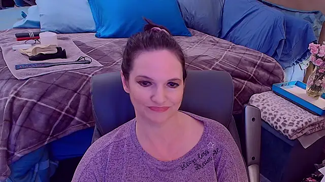 Snapshot of ninajaymes chatting on 09.22.25 ninajaymes online show from 09.22.25