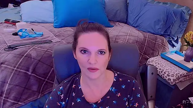 Snapshot of ninajaymes chatting on 09.29.25 ninajaymes online show from 09.29.25