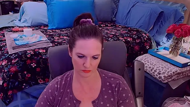 Snapshot of ninajaymes chatting on 10.03.25 ninajaymes online show from 10.03.25